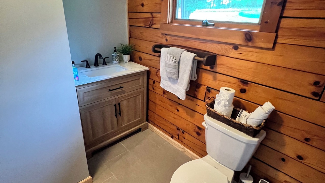 Photo of Bathroom in Middlebury Center