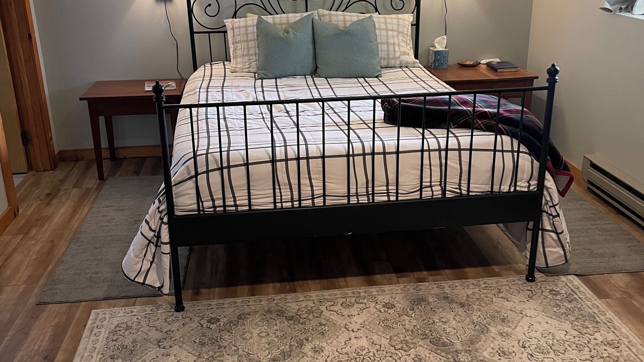 Photo of Bedroom in Middlebury Center