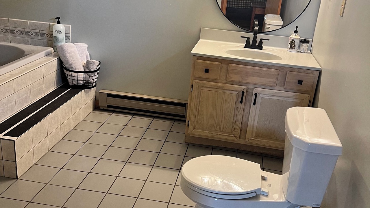 Photo of Bathroom in Middlebury Center