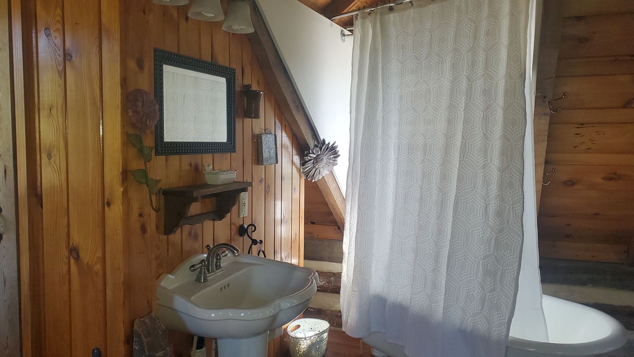 Photo of Bathroom in Middletown