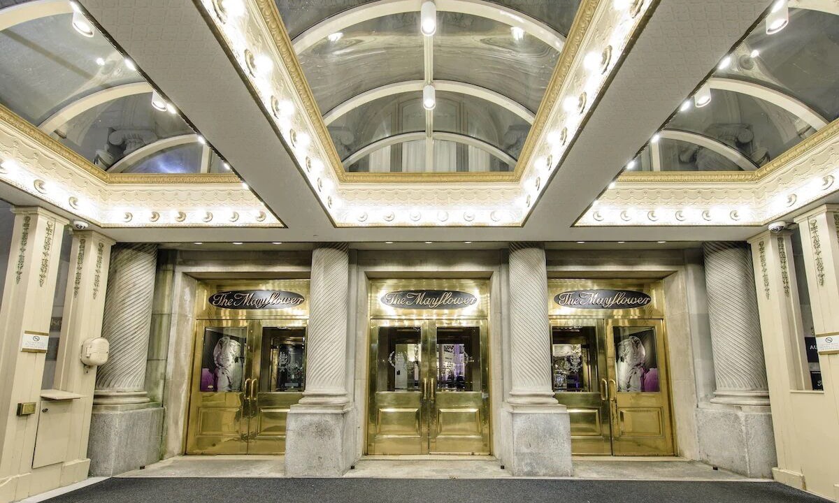 Photo of Others in Connecticut Ave - K Street