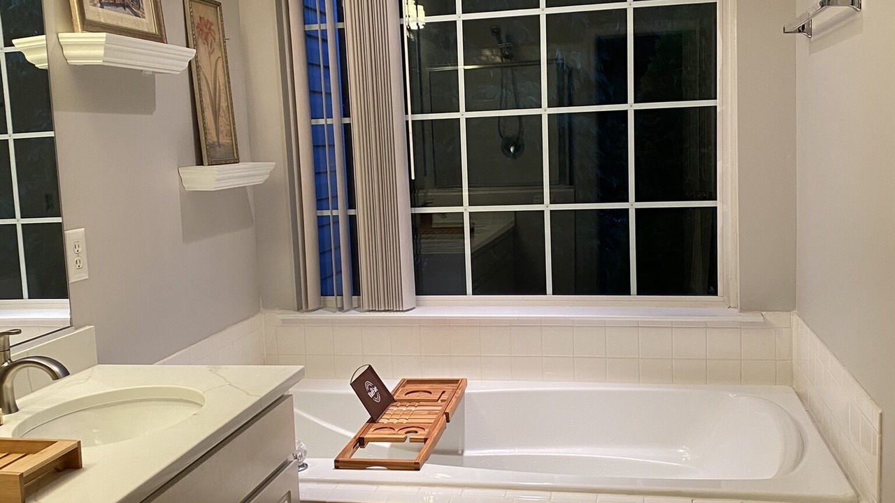 Photo of Bathroom in Newark