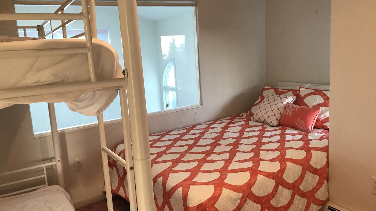 Photo of Bedroom in North End