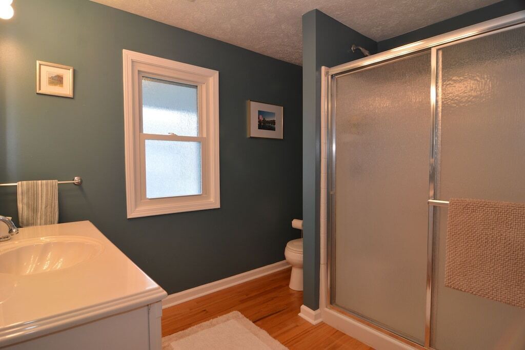 Photo of Bathroom in Lorain