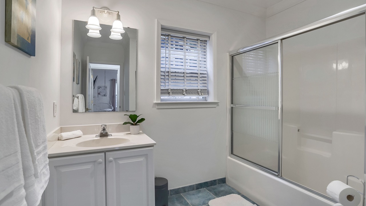 Photo of Bathroom in Warwick