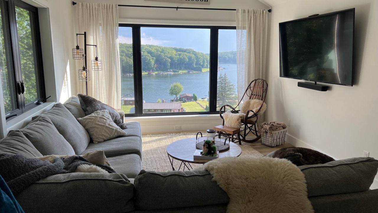 Photo of Livingroom in Indian Lake