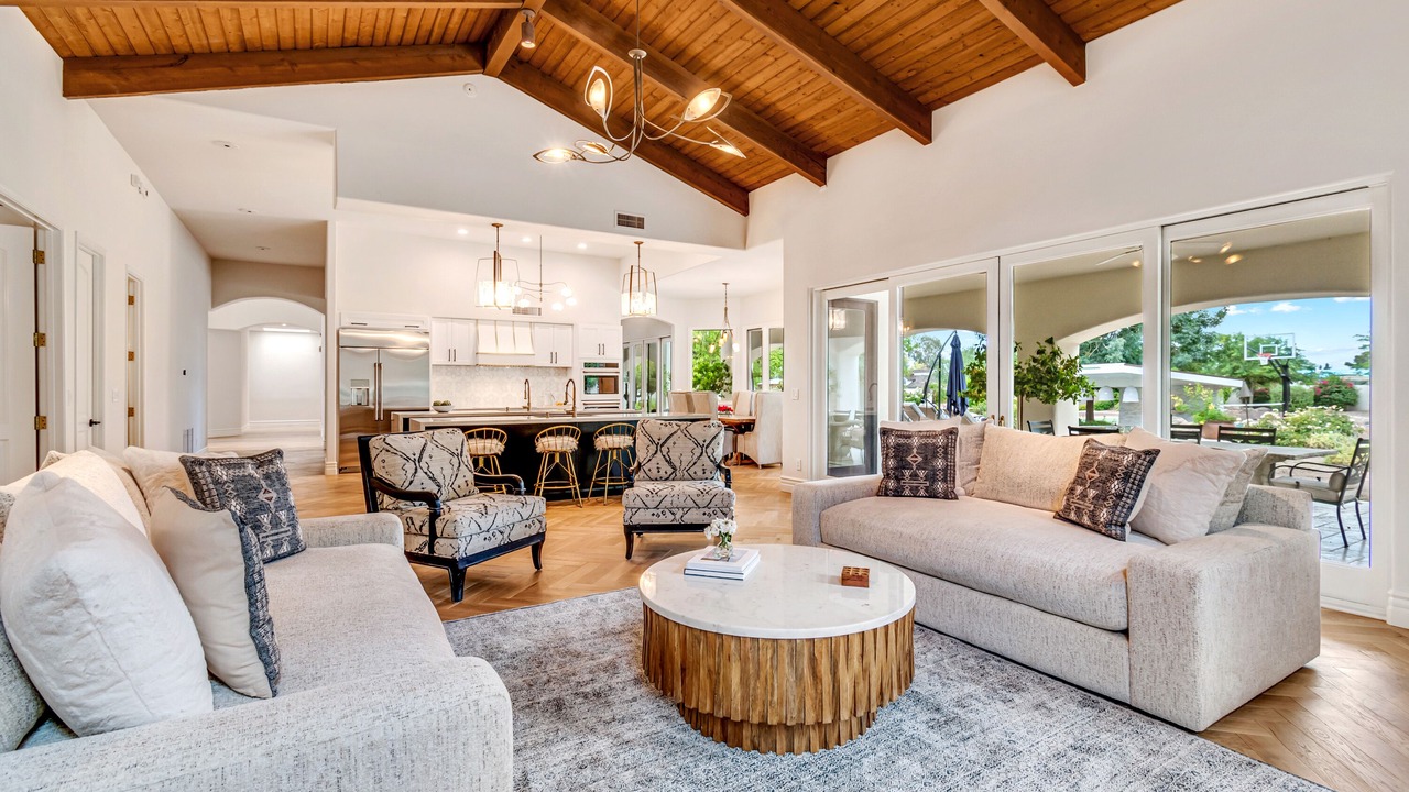 Photo of Livingroom in South Scottsdale