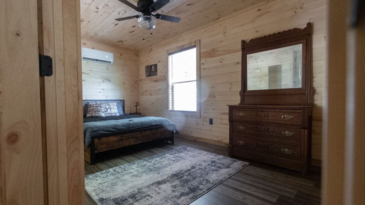 Photo of Bedroom in Jamestown