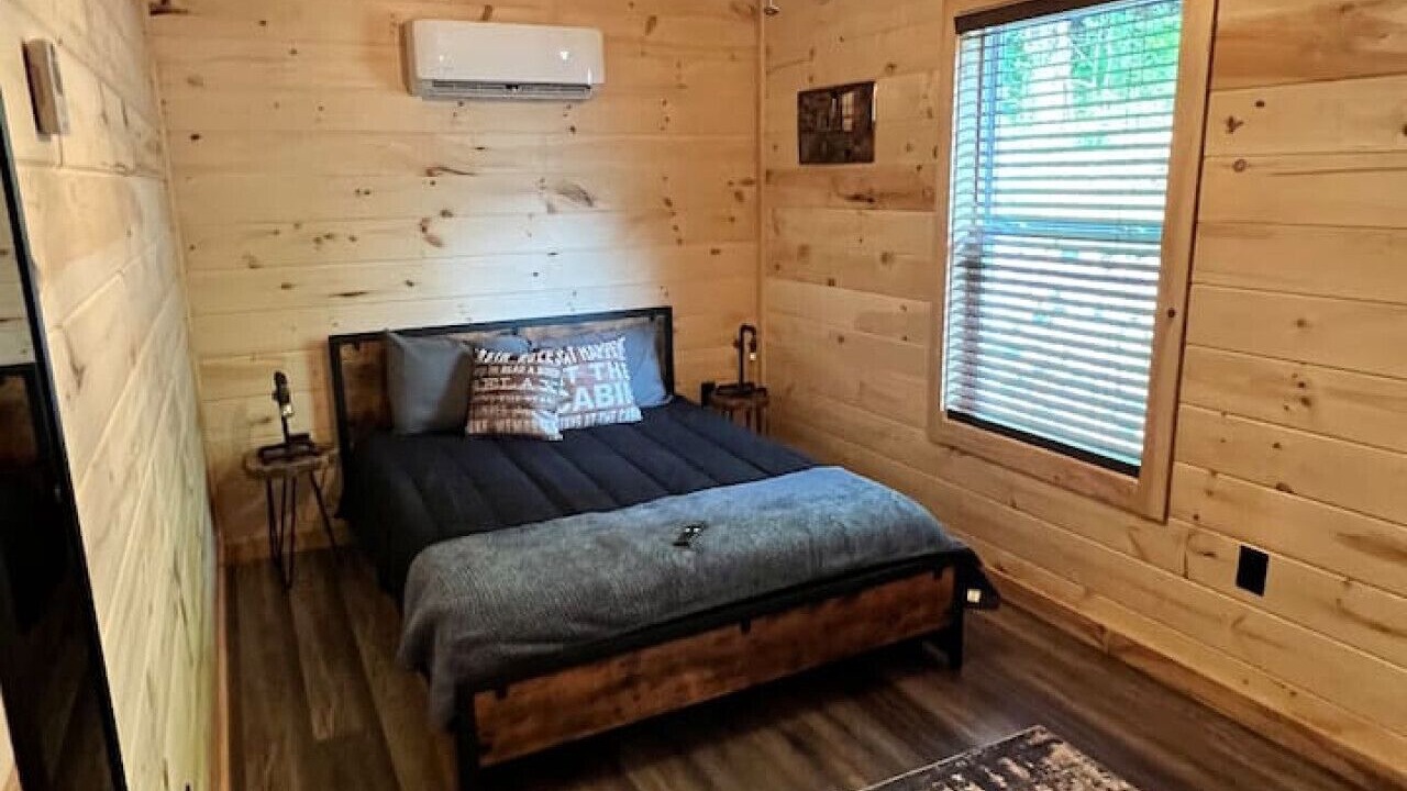 Photo of Bedroom in Jamestown