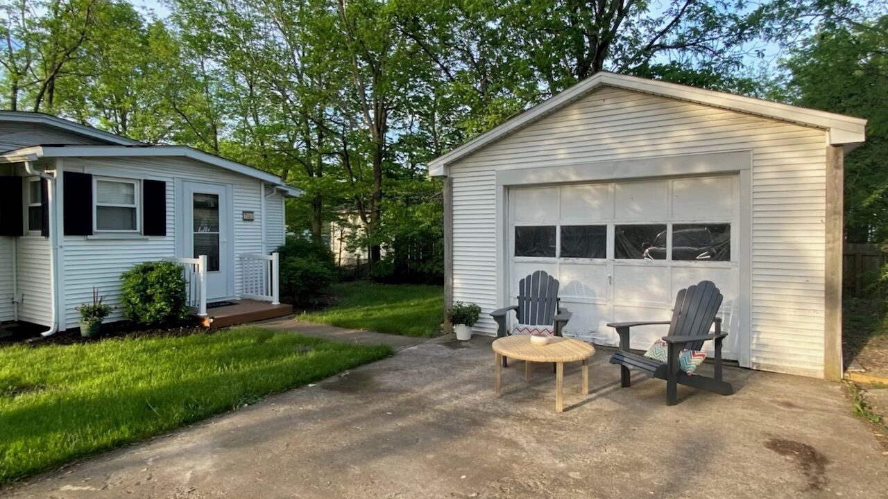 Photo of Outdoor in Lakeside