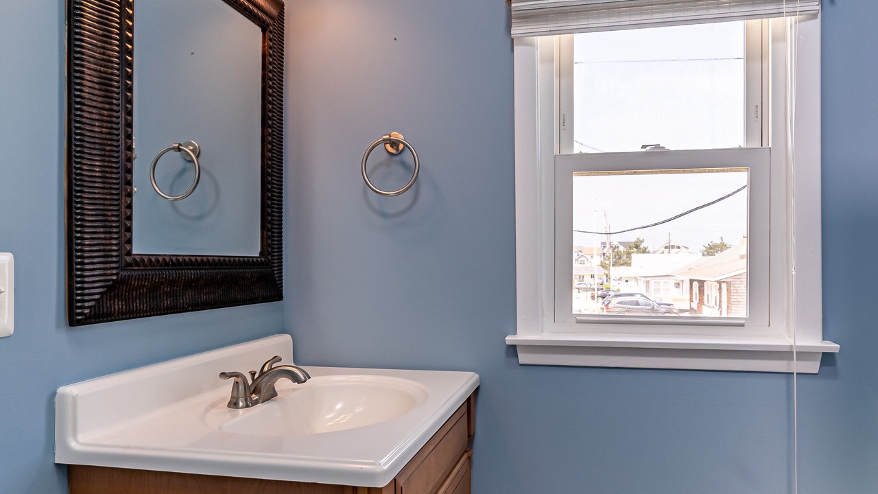 Photo of Bathroom in Mantoloking