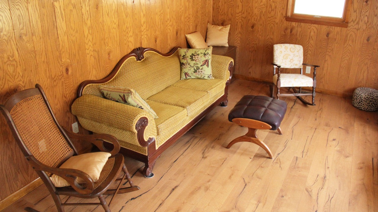 Photo of Livingroom in Jonesville