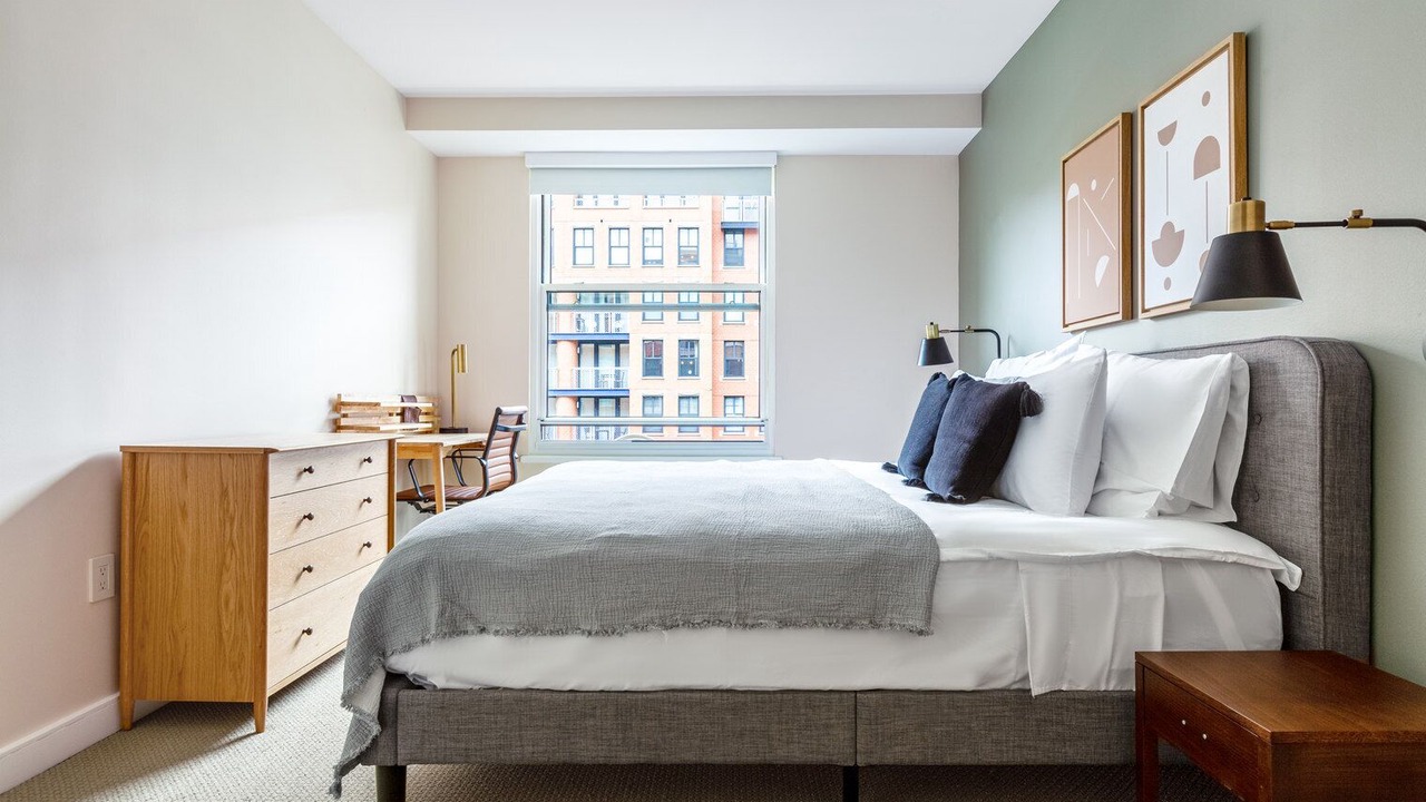 Photo of Bedroom in Penn Quarter