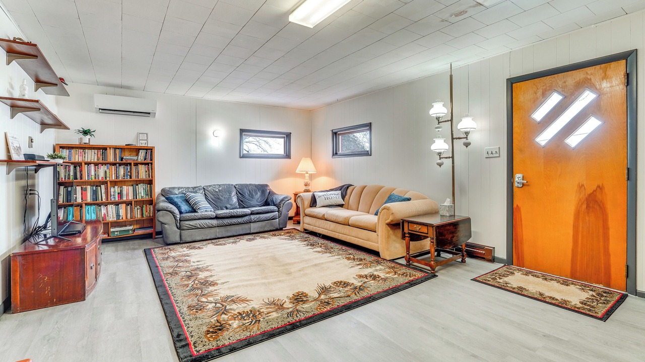 Photo of Bedroom in Belleville