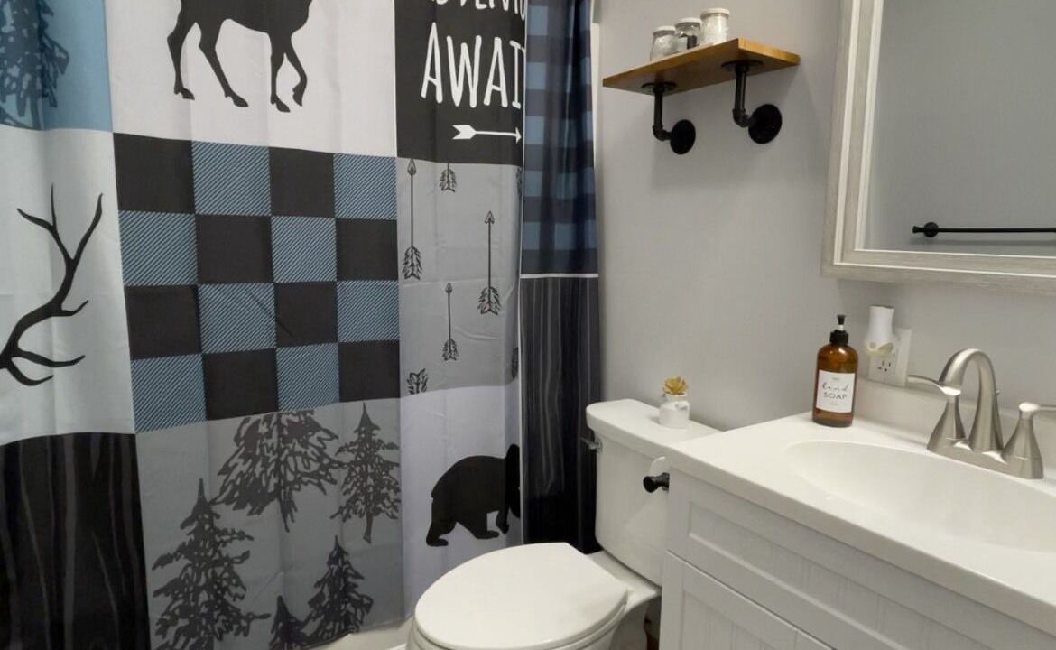 Photo of Bathroom in Pocono Lake