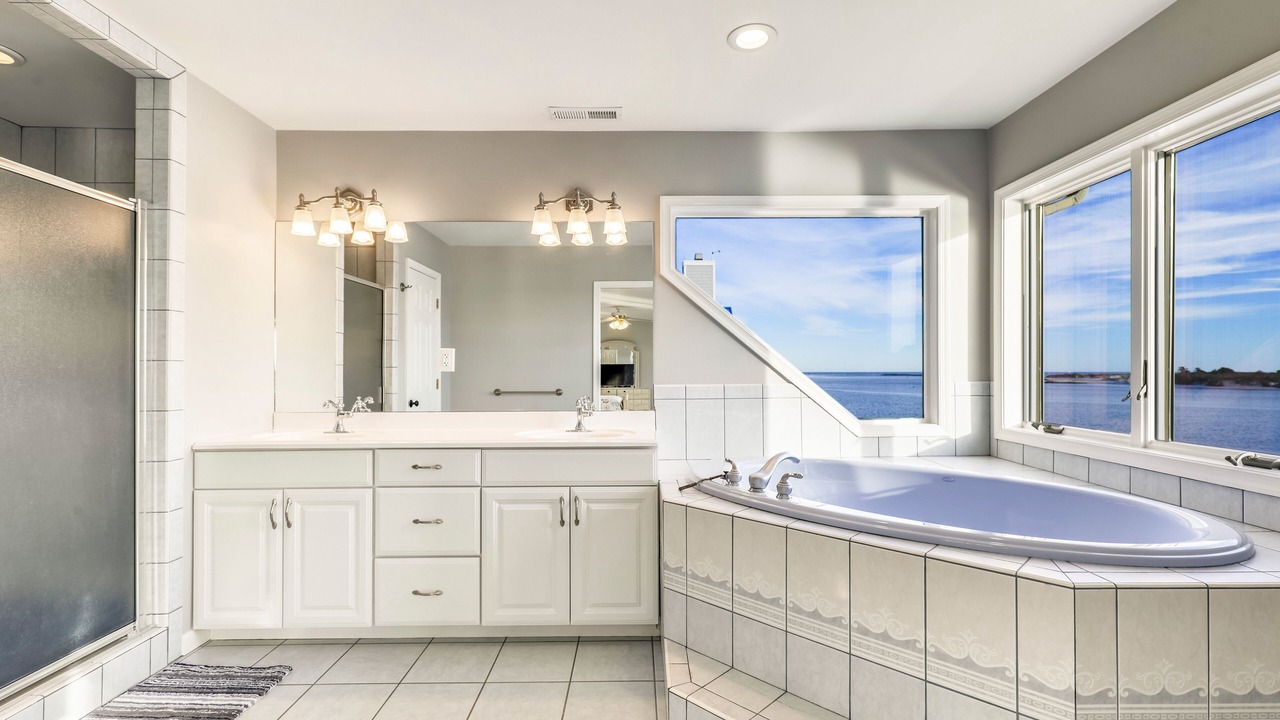 Photo of Bathroom in West Ocean City