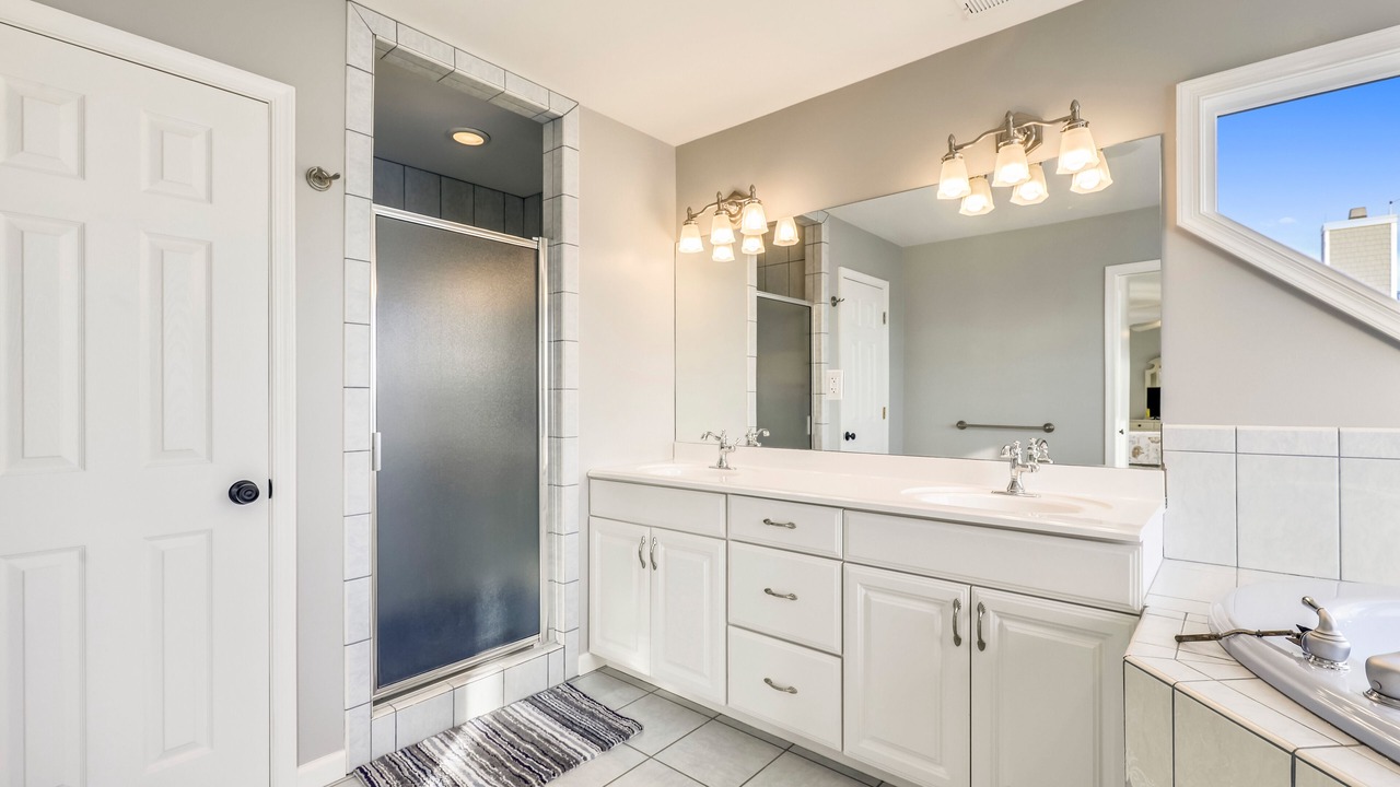 Photo of Bathroom in West Ocean City