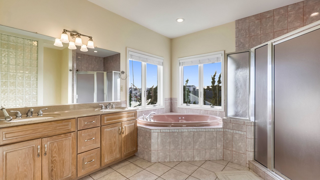 Photo of Bathroom in West Ocean City