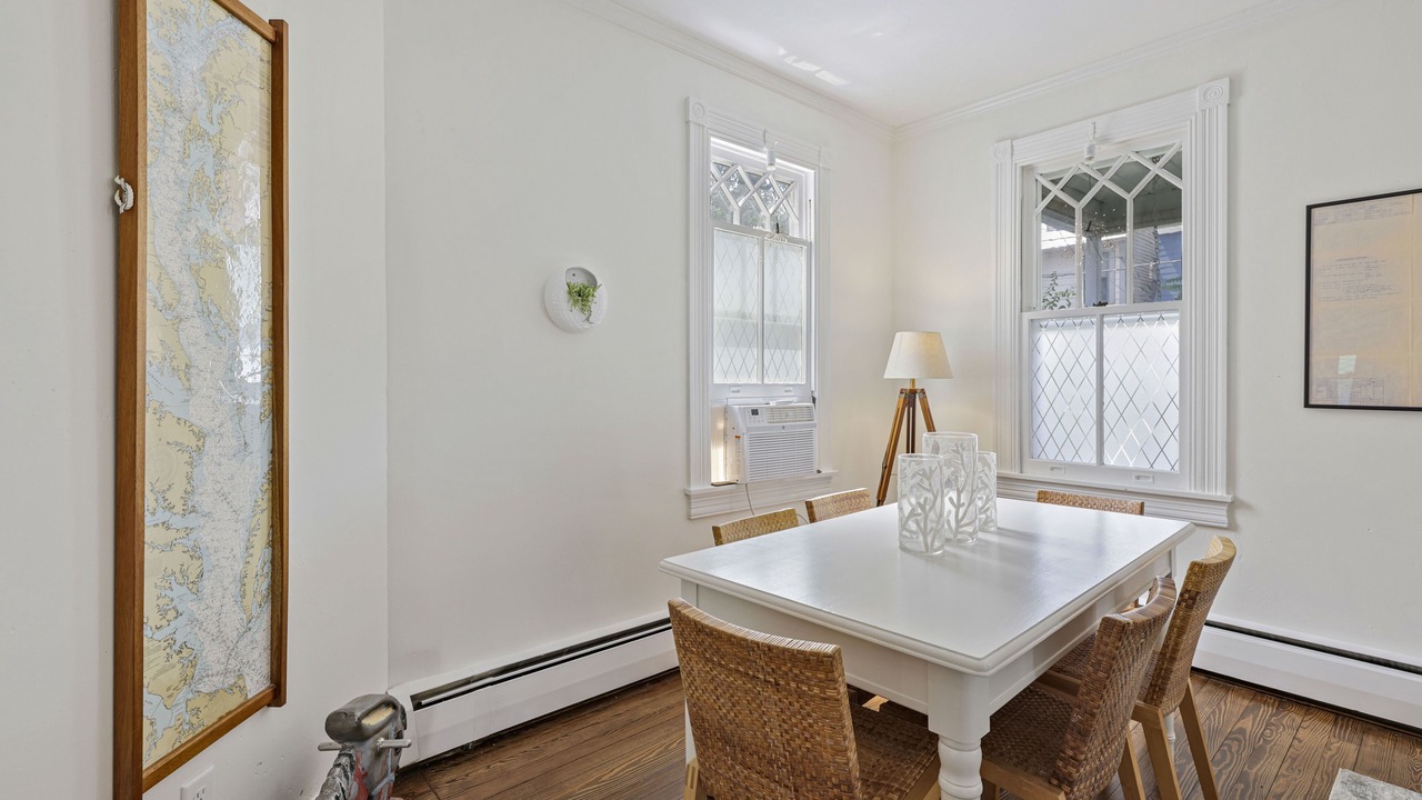 Photo of Livingroom in Chestertown