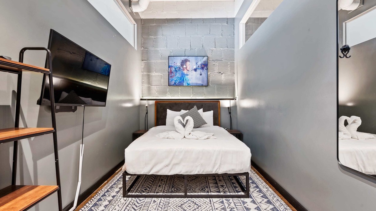 Photo of Bedroom in North Oakland
