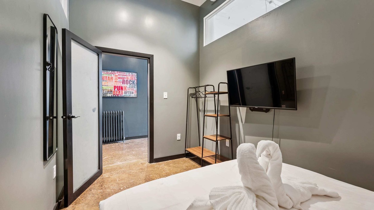 Photo of Bedroom in North Oakland
