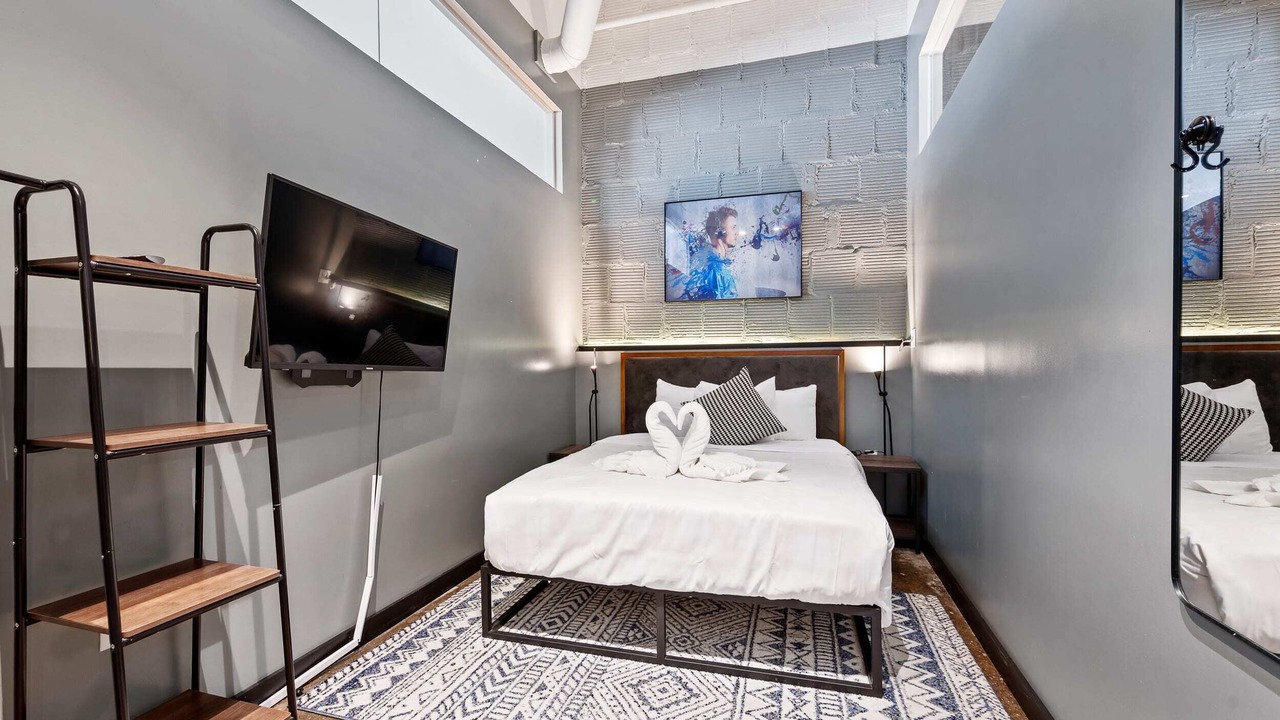 Photo of Bedroom in North Oakland
