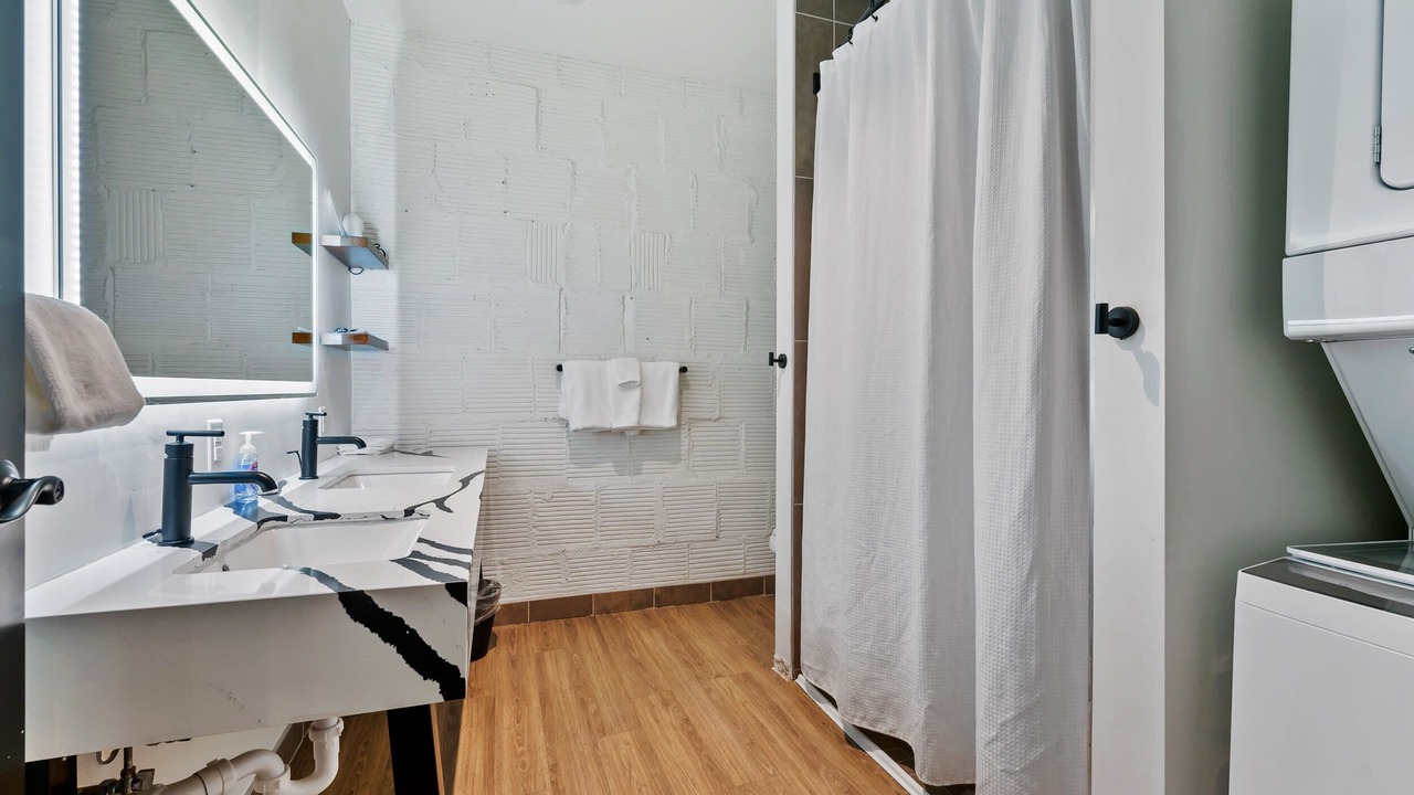 Photo of Bathroom in North Oakland