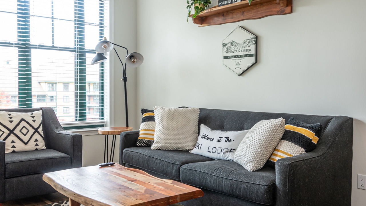 Photo of Livingroom in Vernon