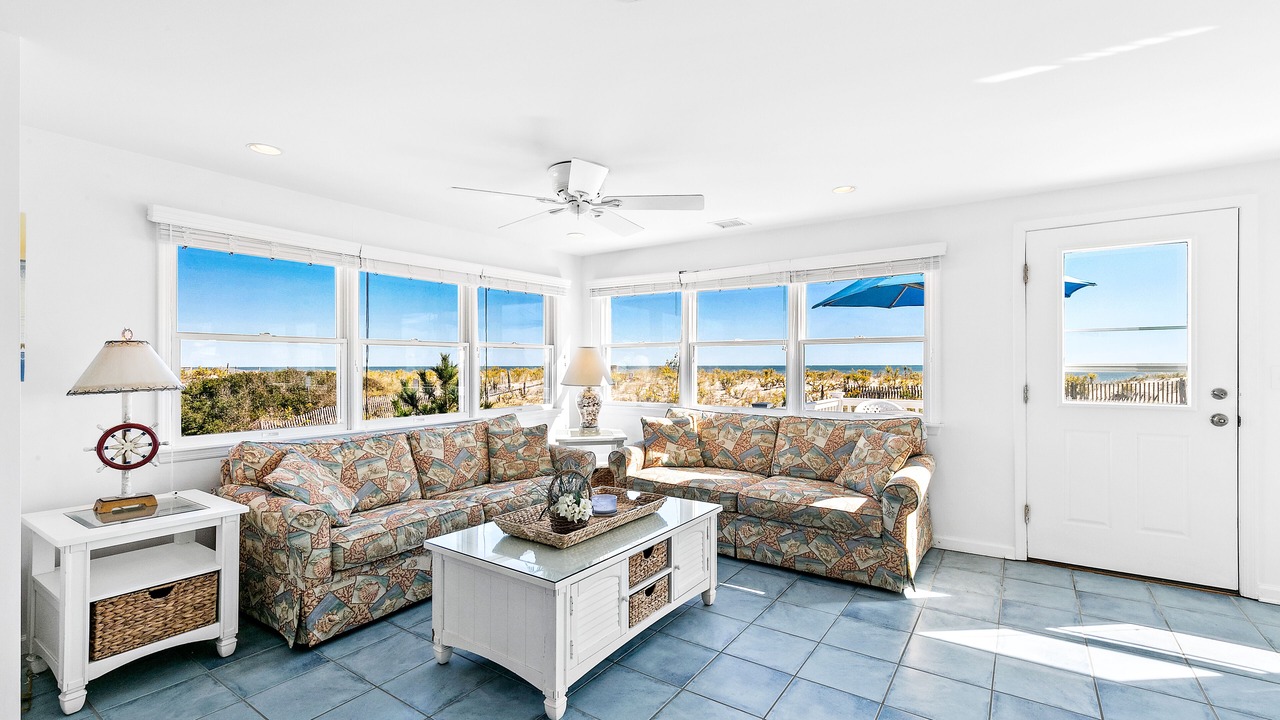 Photo of Livingroom in Beach Haven Terrace