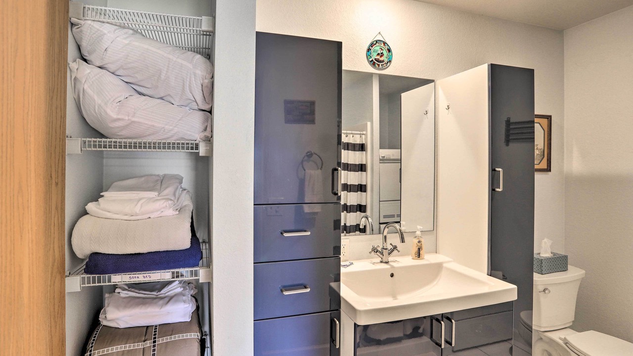 Photo of Bathroom in Oak Harbor