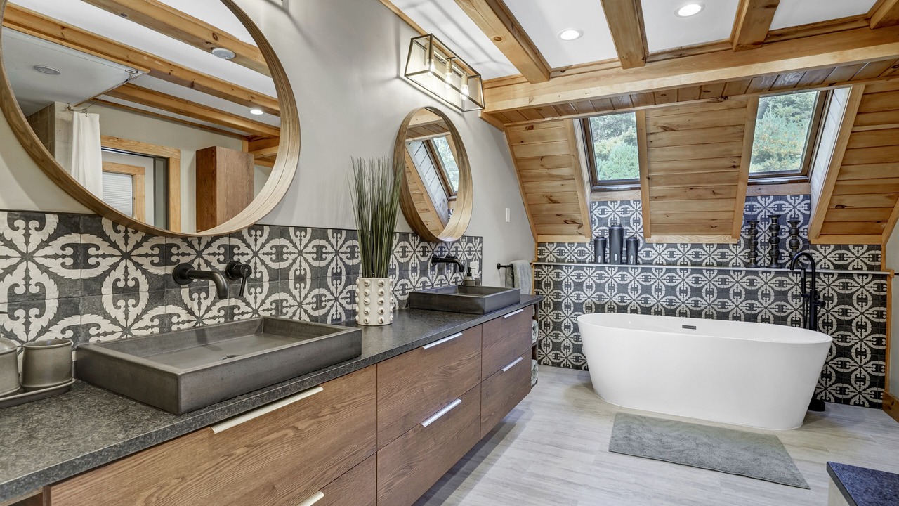 Photo of Bathroom in Hancock
