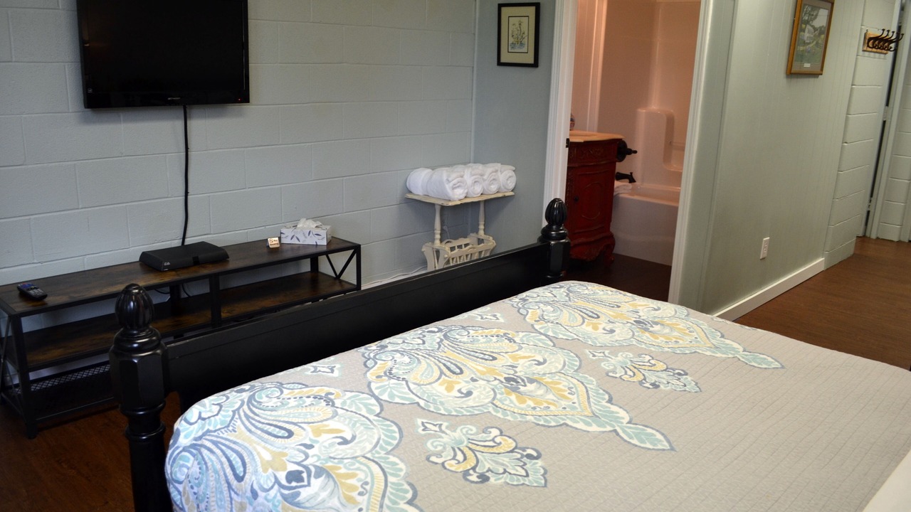 Photo of Bedroom in Jamestown