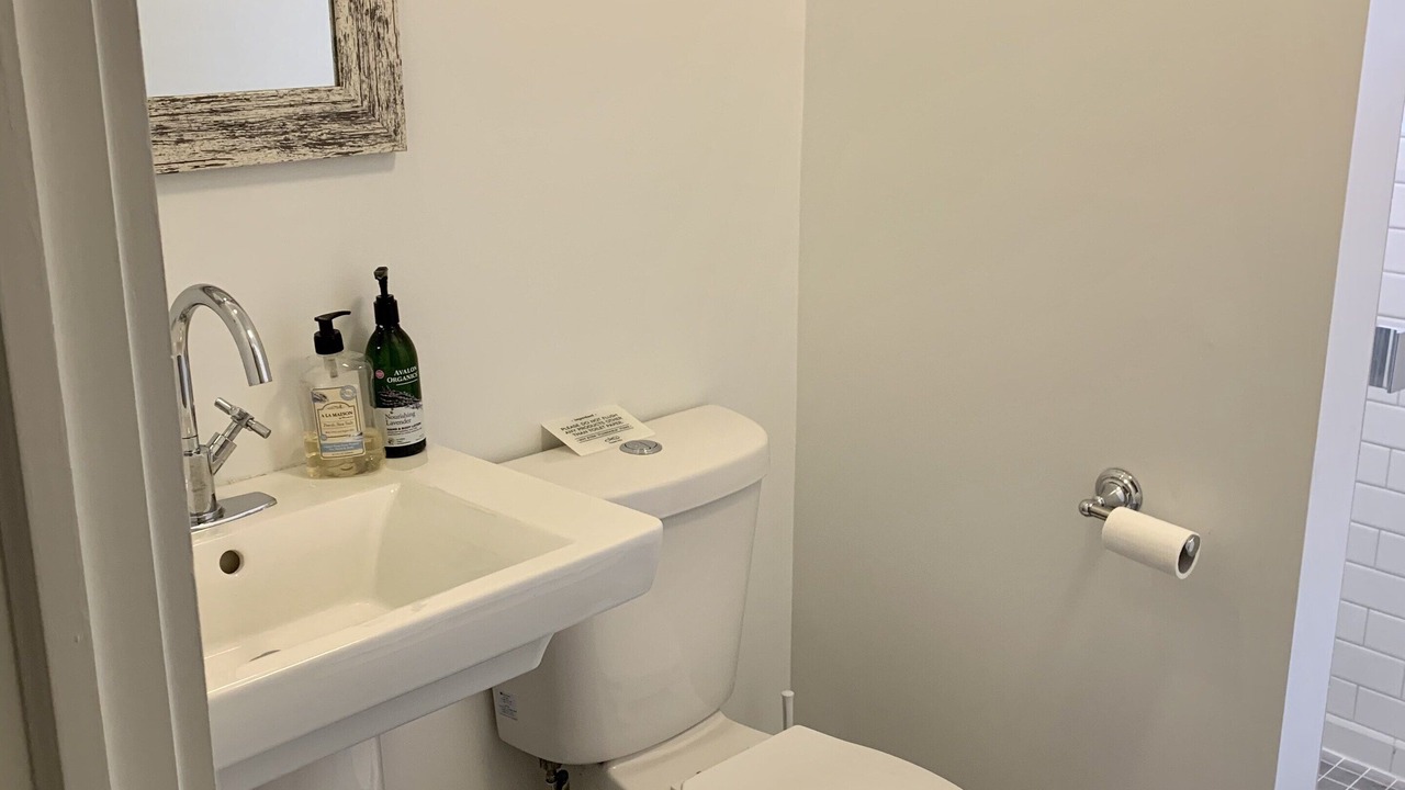 Photo of Bathroom in Carbondale