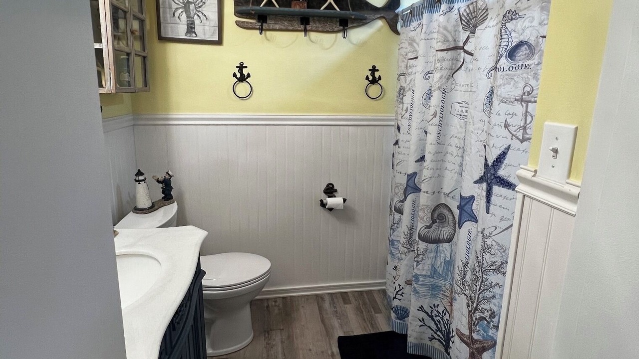 Photo of Bathroom in South Beach Haven