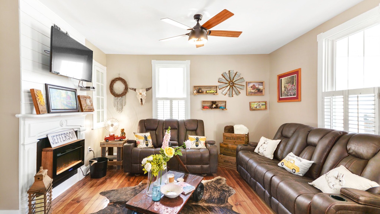 Photo of Livingroom in Jefferson