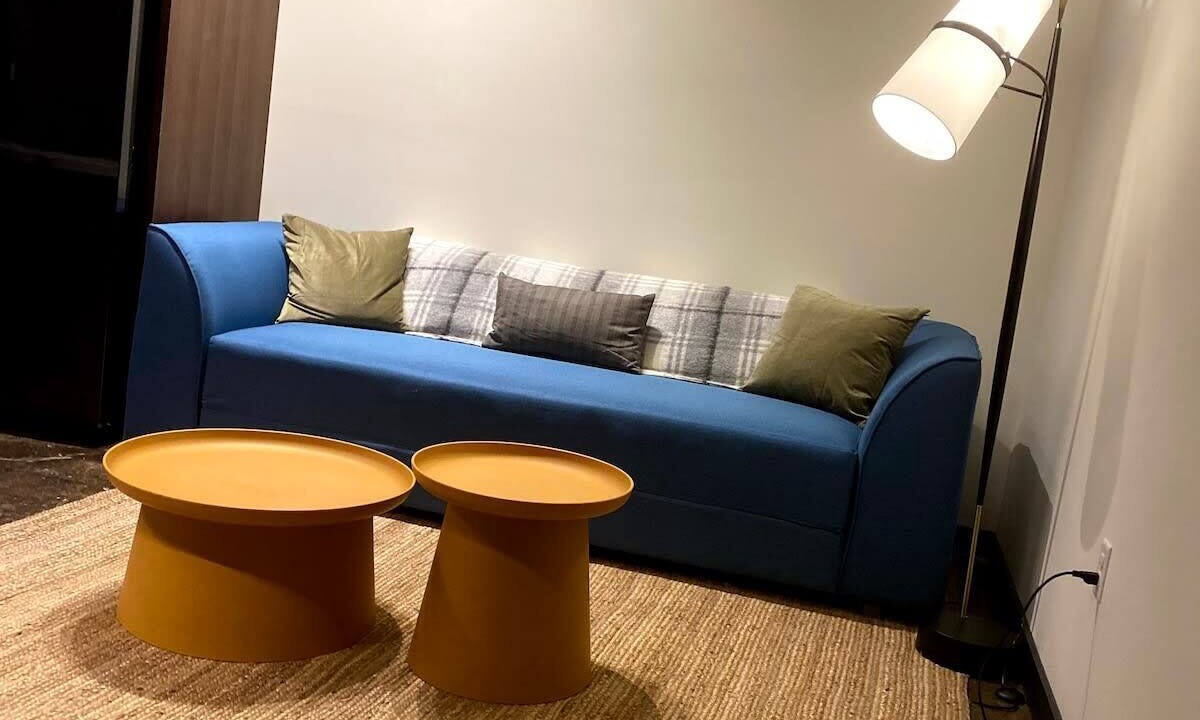 Photo of Livingroom in North Oakland