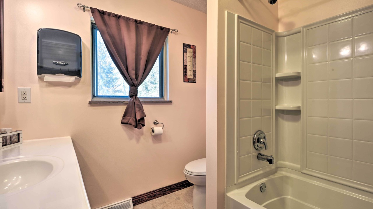 Photo of Bathroom in Dellslow