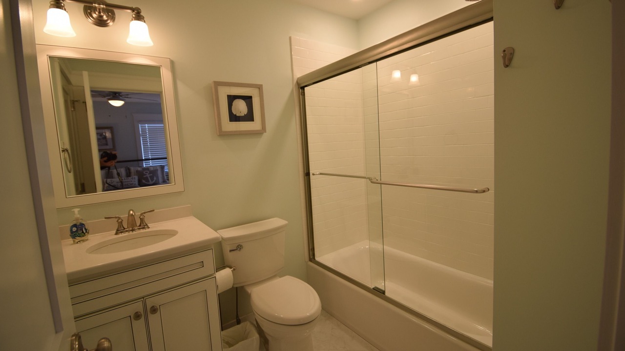 Photo of Bathroom in Townsend's Inlet