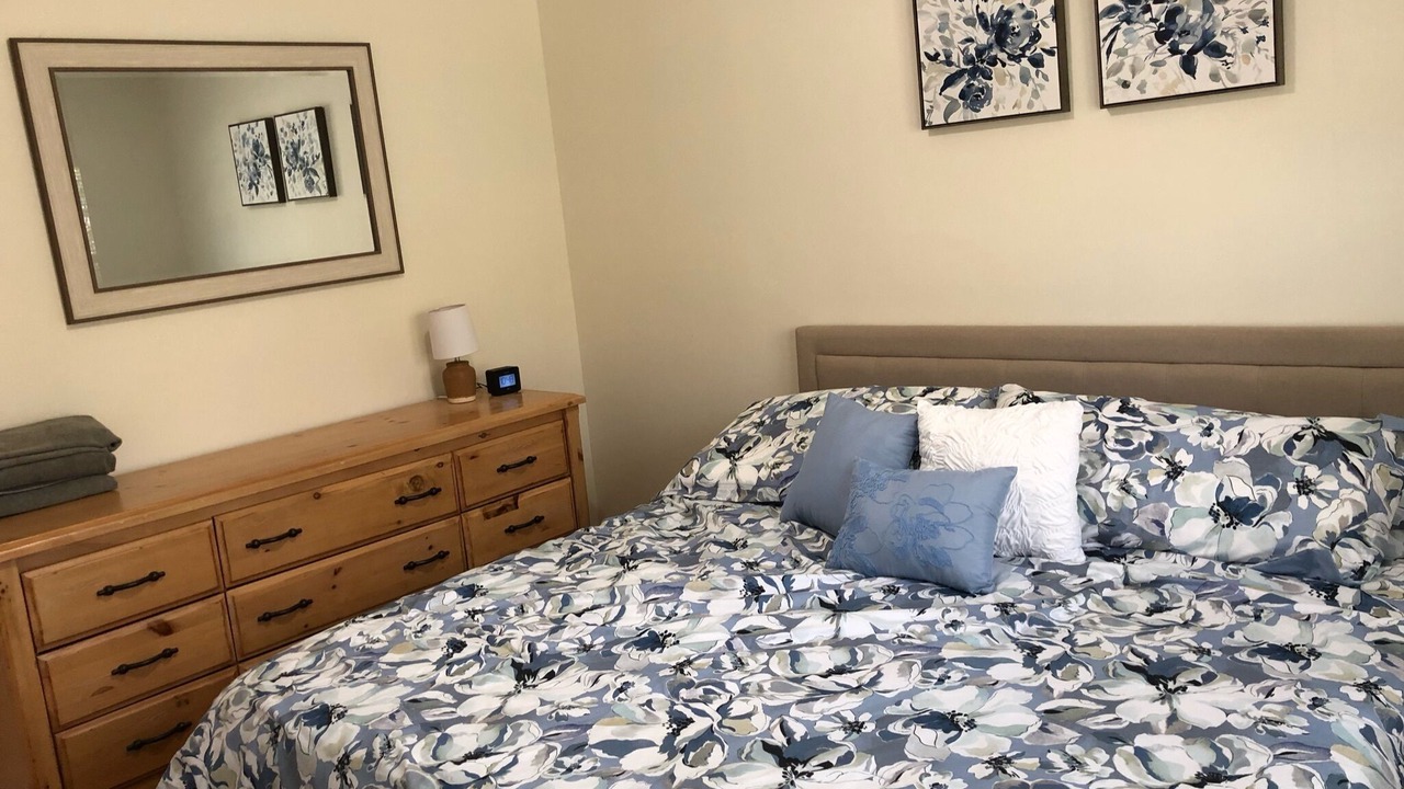 Photo of Bedroom in Arundel on the Bay