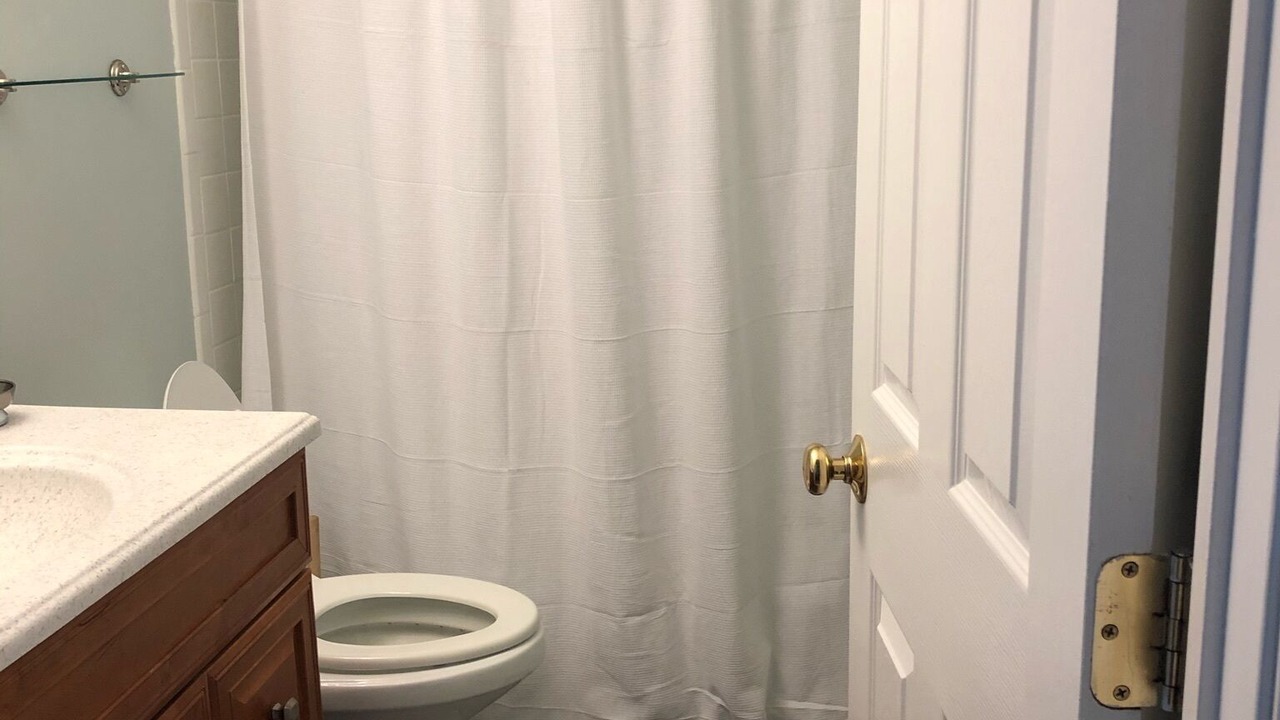 Photo of Bathroom in Arundel on the Bay