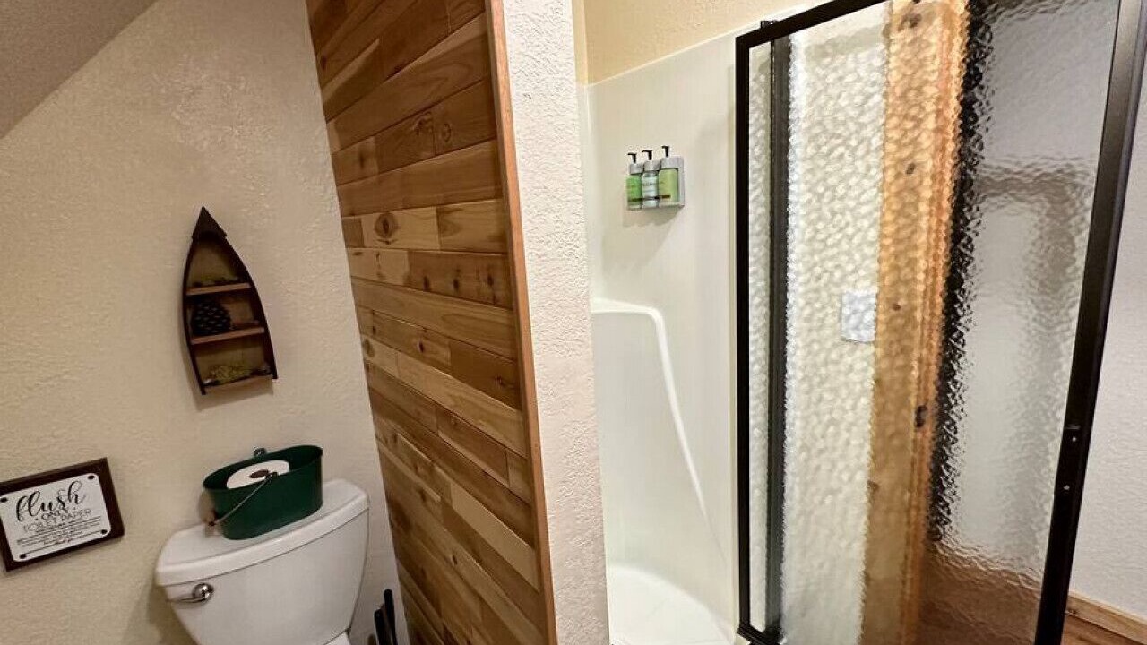 Photo of Bathroom in Cascade