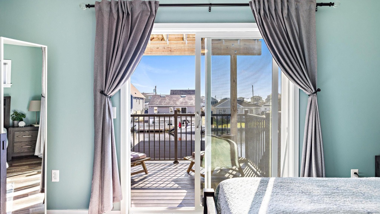 Photo of Bedroom in Mystic Island