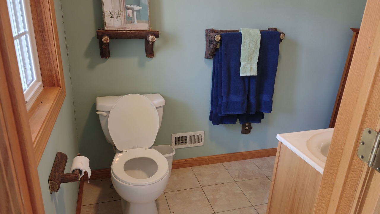 Photo of Bathroom in Frametown