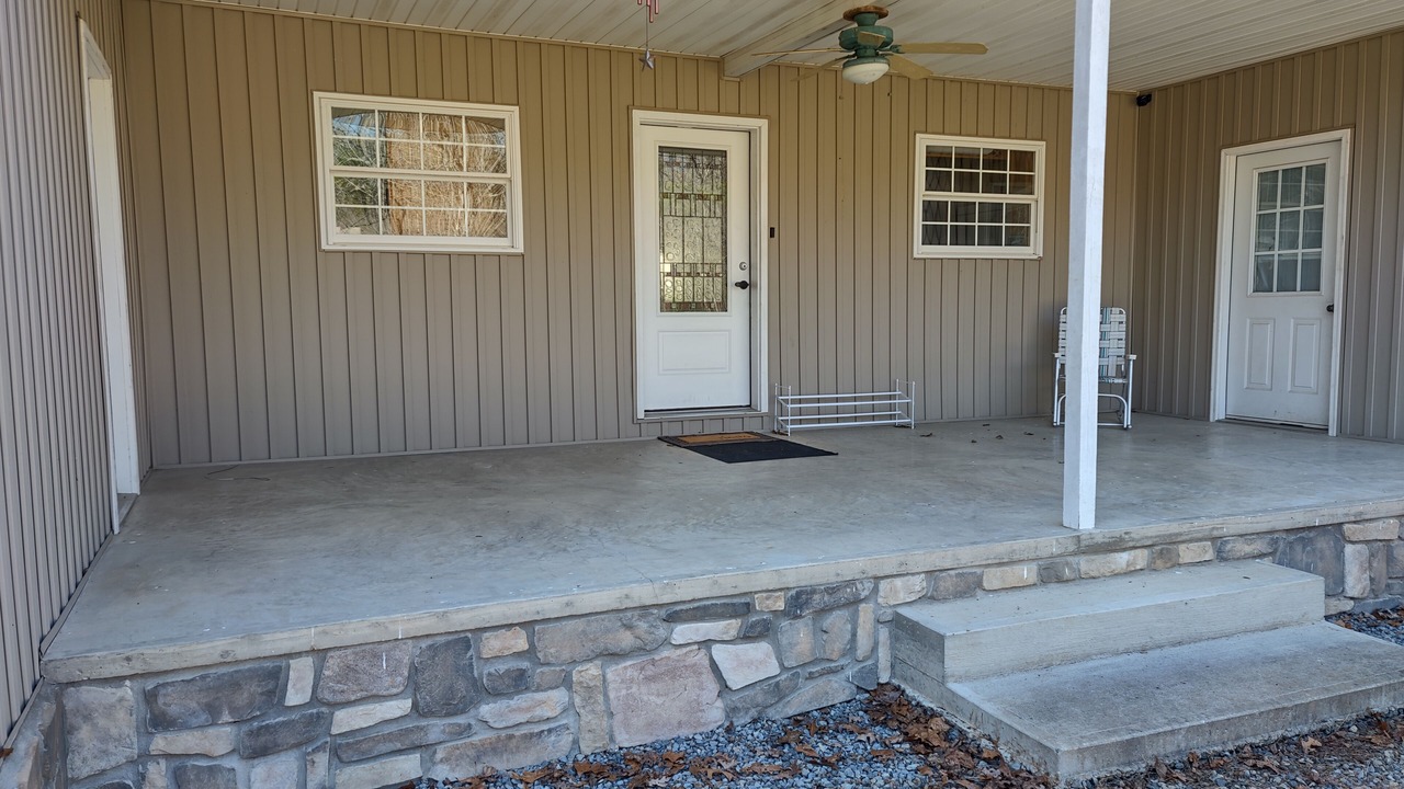 Photo of Outdoor in Frametown