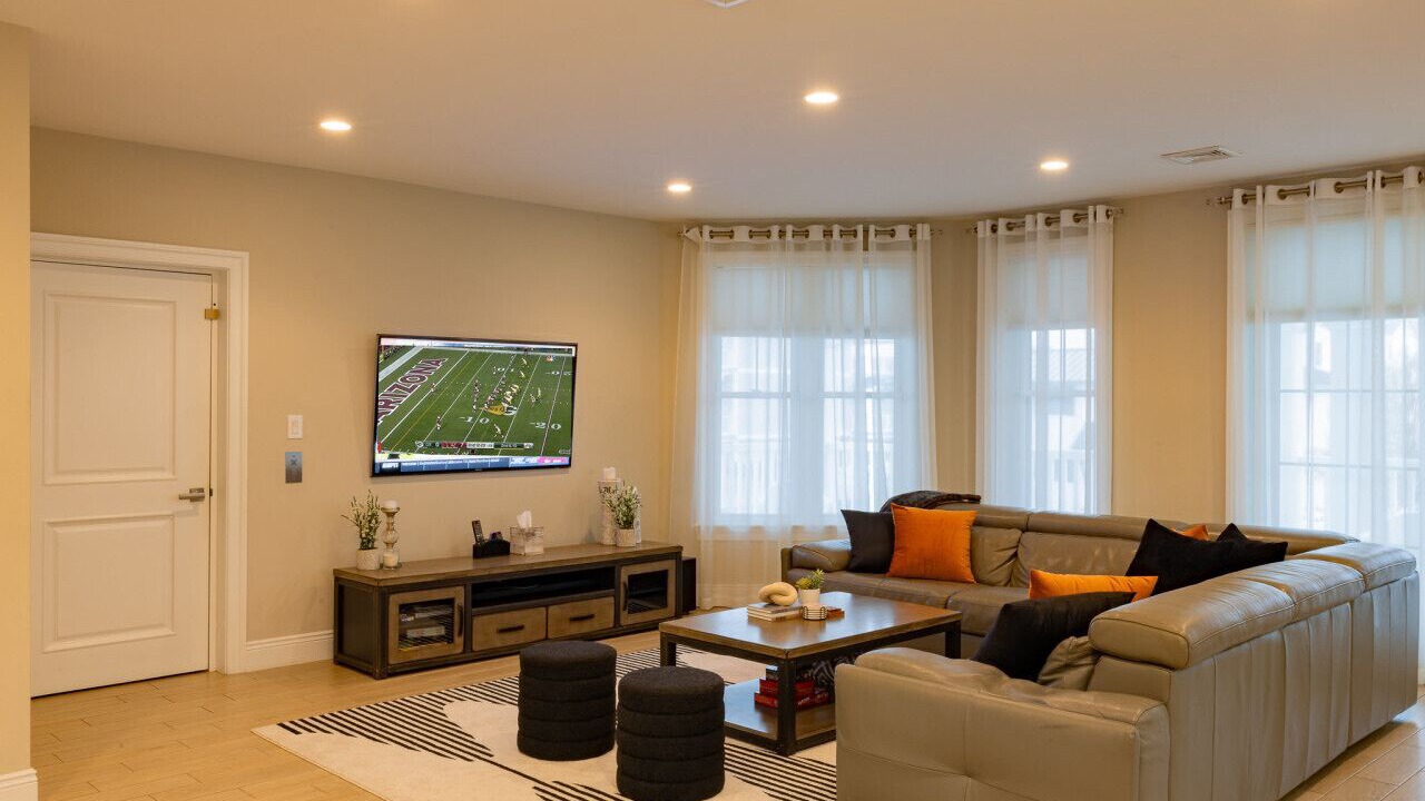 Photo of Livingroom in A-Zone