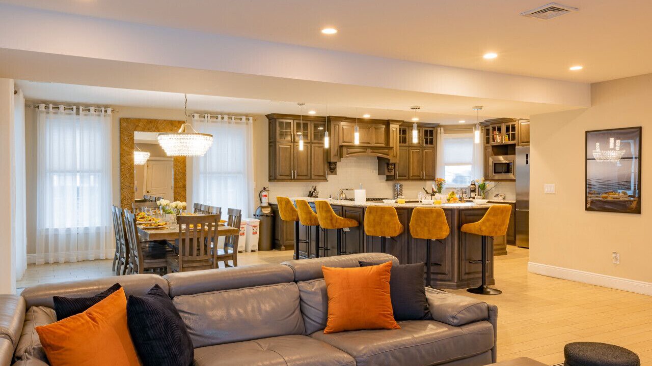 Photo of Livingroom in A-Zone