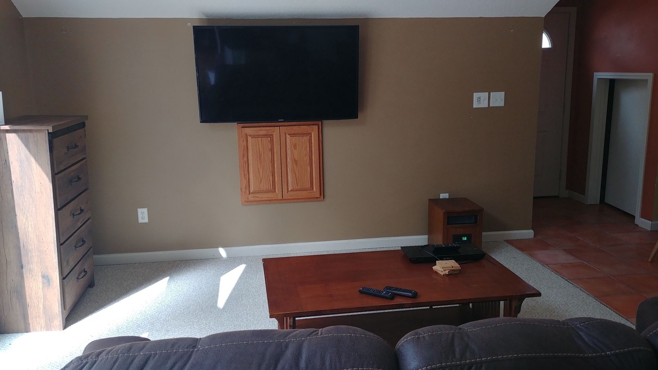 Photo of Livingroom in Andersonville
