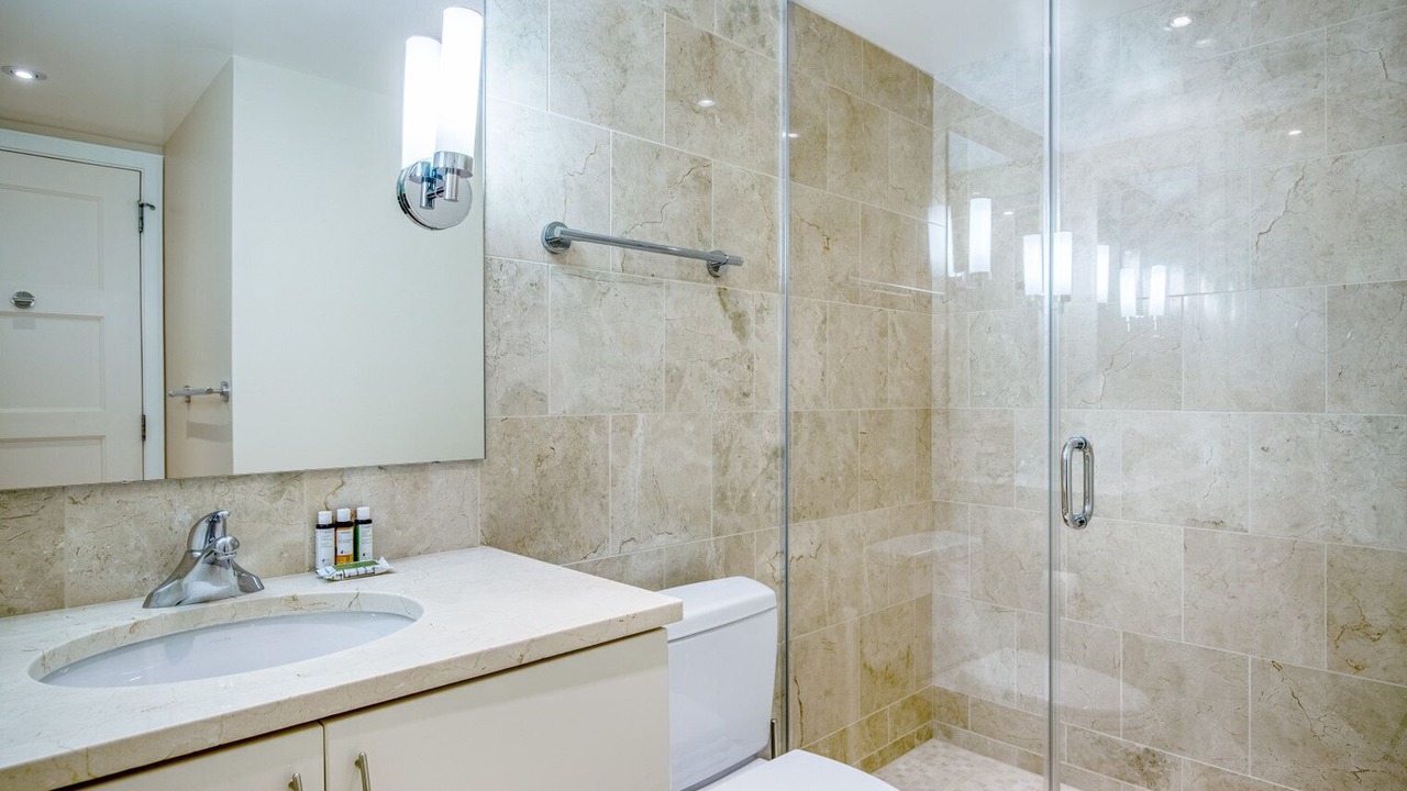 Photo of Bathroom in Penn Quarter