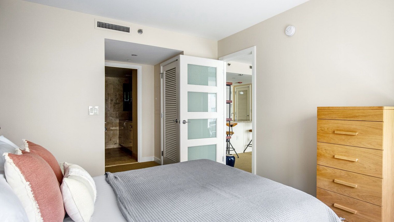 Photo of Bedroom in Penn Quarter