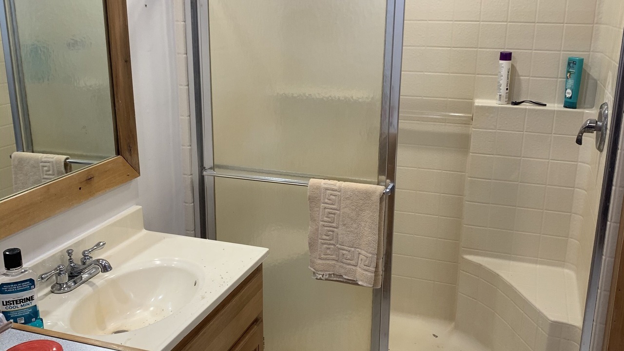Photo of Bathroom in Marlinton